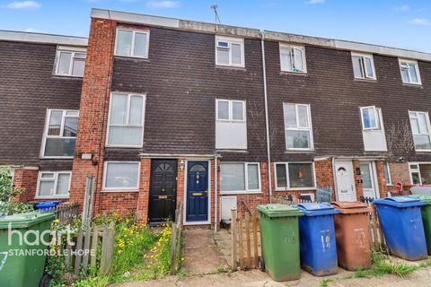 2 bed property, in Delius Way, £160,000