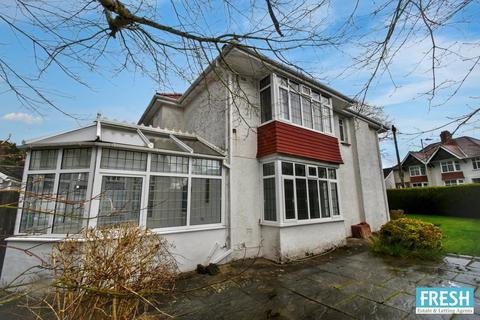 3 bed property, in Glanmor Park Road, £399,950