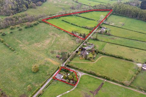 4 bed property, in Riversdale Farm, £1,100,000