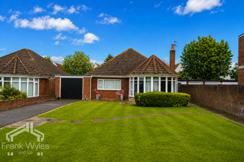 3 bed property, in Kirton Crescent, £295,000