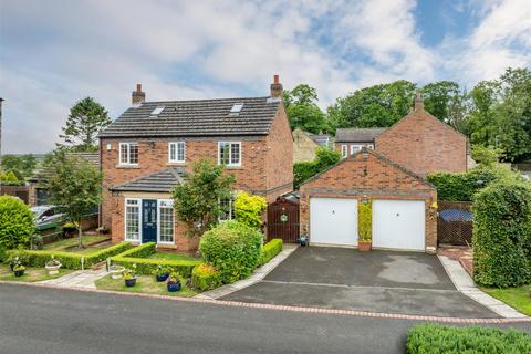 4 bed property, in South Farm, £450,000