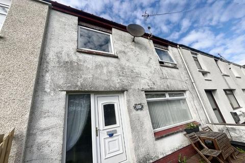 3 bed property, in 64, £44,000