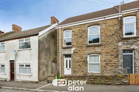 2 bed property, in Siloh Road, £150,000