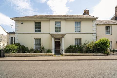 3 bed property, in St. Brannocks Road, £450,000