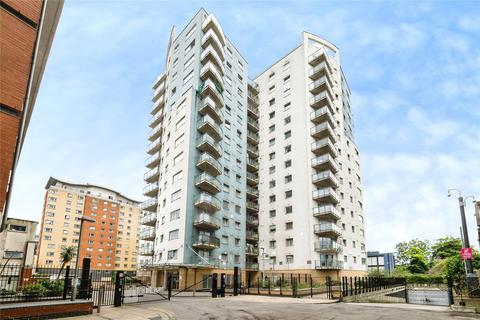 2 bed property, in Centreway Apartments, £350,000