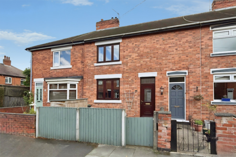 2 bed property, in Birch Avenue, £230,000
