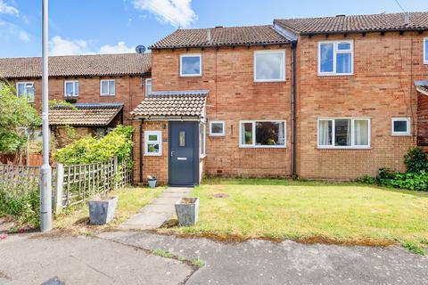 3 bed property, in Churchill Drive, £450,000
