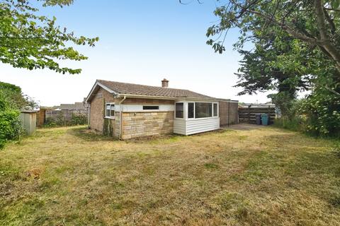 2 bed property, in Redlake Road, £220,000