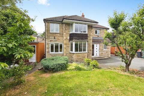 5 bed property, in South Grove, £595,000