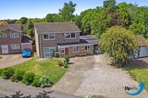 4 bed property, in Thorney Road, £600,000