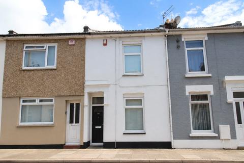 4 bed property, in Guildford Road, £230,000