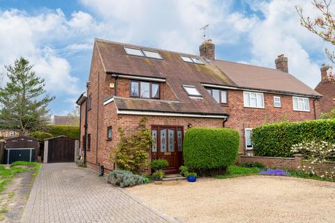 4 bed property, in Balsham Road, £550,000