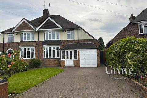 3 bed property, in Carters Lane, £450,000