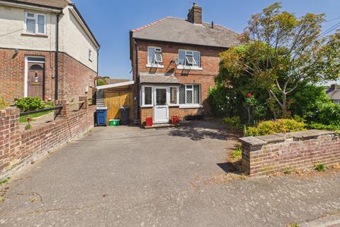 3 bed property, in Manor Road, £485,000