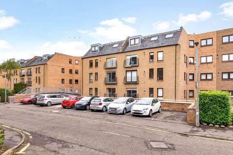 3 bed property, in East Parkside, £340,000