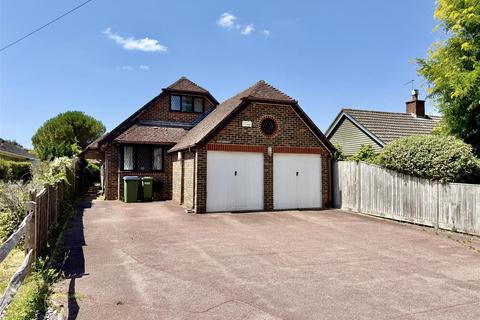 4 bed property, in Shoreham Road, £600,000