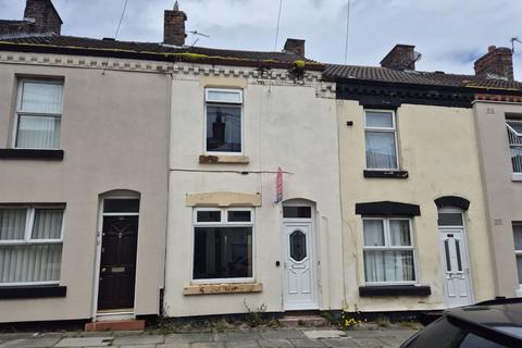 2 bed property, in 35 Handfield Street, £30,000