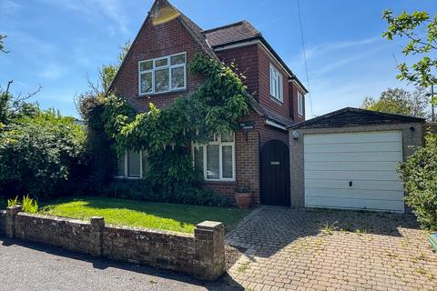 3 bed property, in Ancton Lodge Lane, £450,000