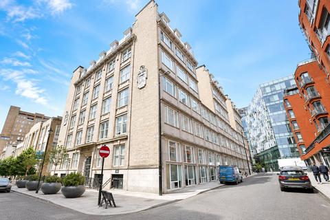 2 bed property, in Edmund Street, £210,000