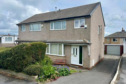 3 bed property, in Nessfield Drive, £160,000