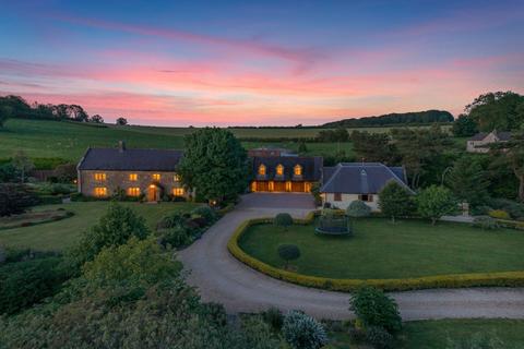 9 bed property, in Roemead Road, £3,500,000