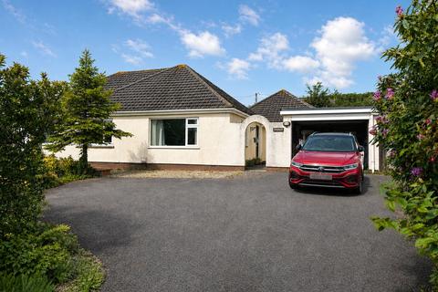 3 bed property, in Halgavor Road, £430,000