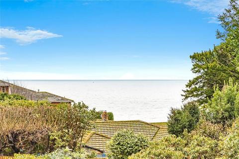 2 bed property, in East Cliff Road, £140,000