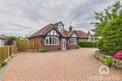 3 bed property, in Princess Drive, £420,000