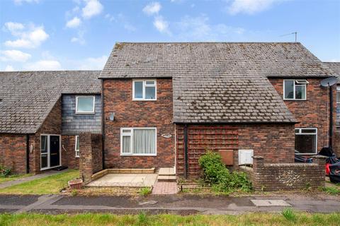 3 bed property, in Maplehurst Road, £325,000