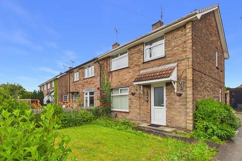 3 bed property, in Petersmith Drive, £140,000