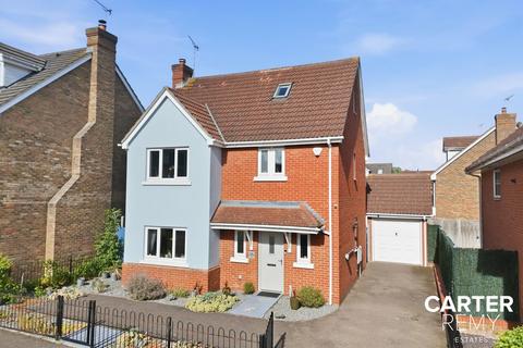 4 bed property, in Cumberland Road, £570,000