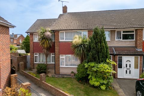 4 bed property, in Sara Park, £400,000
