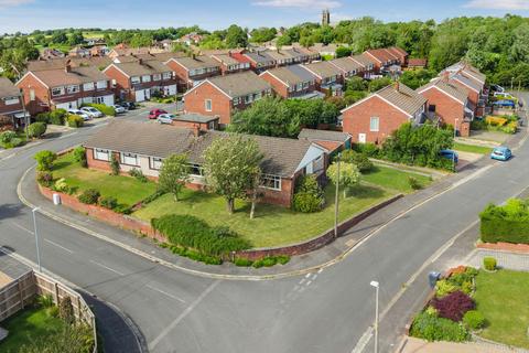3 bed property, in Eskdale Avenue, £275,000