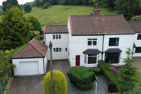 3 bed property, in Rose Cottage, £400,000