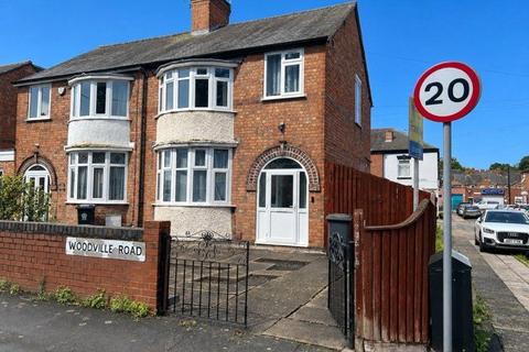 3 bed property, in Woodville Road, £260,000