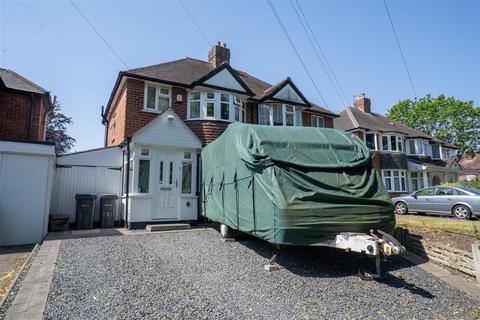 3 bed property, in Saxondale Avenue, £320,000
