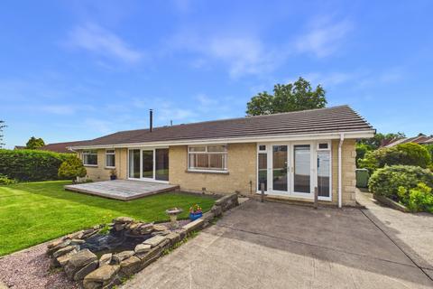 3 bed property, in Salisbury Road, £495,000