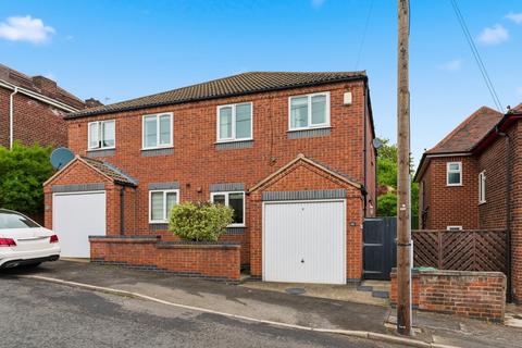 3 bed property, in Radstock Road, £210,000