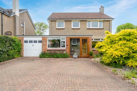 3 bed property, in 7 Dalmahoy Crescent, £515,000