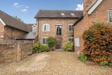 3 bed property, in Henley, £400,000