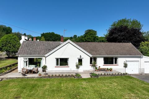 3 bed property, in Oxwich, £695,000