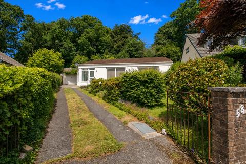 3 bed property, in Priory Close, £450,000