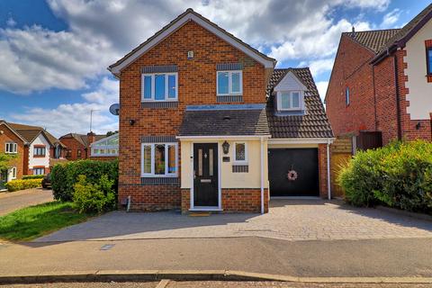 3 bed property, in Wheatear Place, £600,000