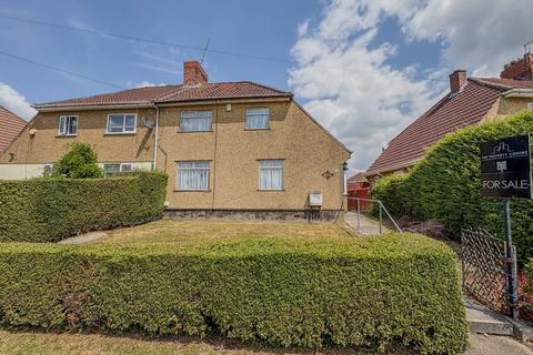3 bed property, in Springleaze, £275,000