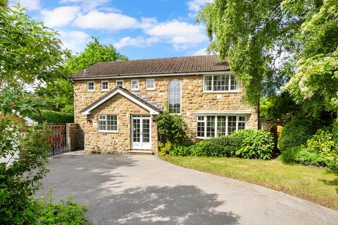 5 bed property, in Fulwith Avenue, £835,000