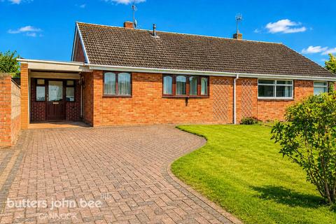2 bed property, in Beech Close, £210,000