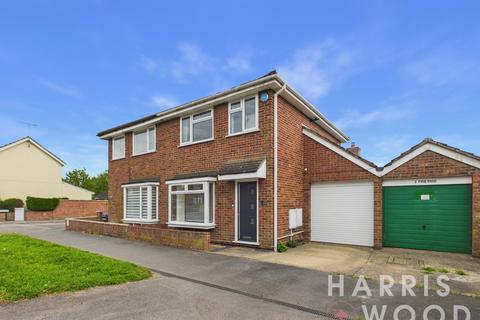 3 bed property, in Chapel Road, £350,000