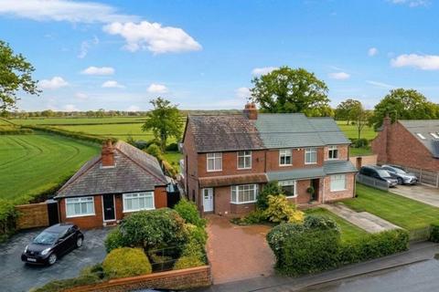 2 bed property, in Knutsford Road, £400,000