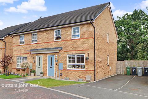 3 bed property, in Emberton Road, £260,000