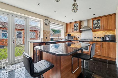3 bed property, in Friar Road, £625,000